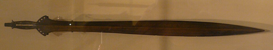 A Bronze Age Sword Under an Italian Lake Reopens an Ancient Ritual Mystery