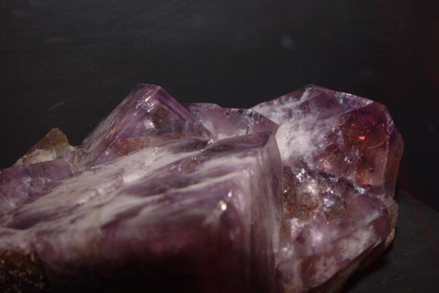 amethyst crystal meaning and properties