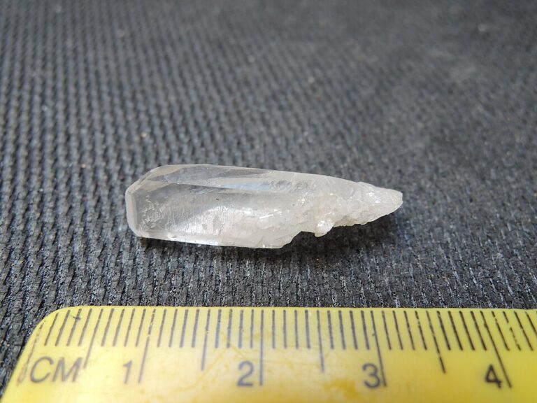 Clear Quartz Meaning & Properties: Uses, Chakra and Care