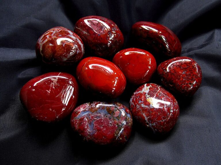 Jasper Meaning & Properties: Types, Uses, Chakra and Care