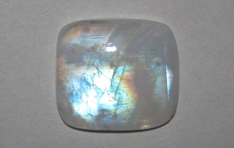 Moonstone Meaning & Properties: Uses, Chakra, Zodiac and Care