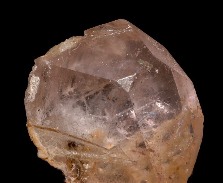 Morganite Meaning & Properties: Uses, Chakra, Zodiac and Care
