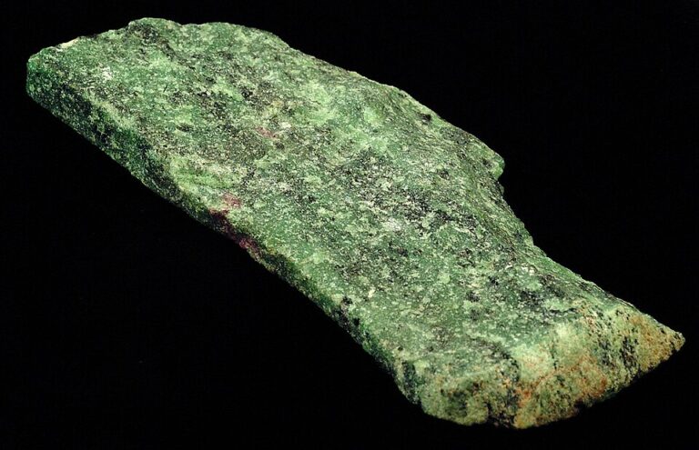 Ruby Zoisite Meaning & Properties: Uses, Chakra, Zodiac and Care